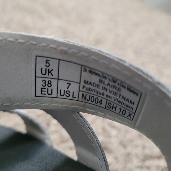 Dr. Martens Blaire Sandals White Black Leather Docs Size 7 - Picture 6 of 8